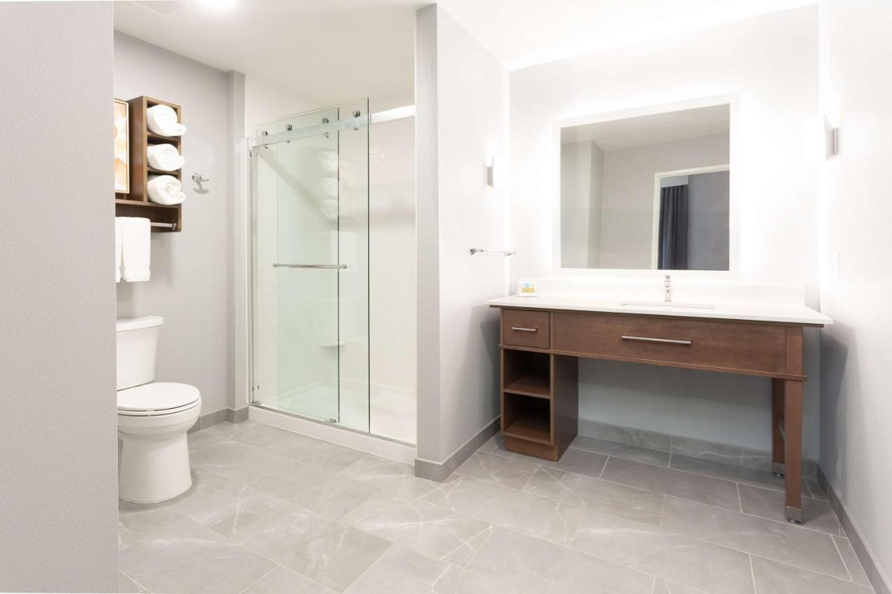 One-Bedroom King Suite at Homewood Suites by Hilton Broomfield Boulder