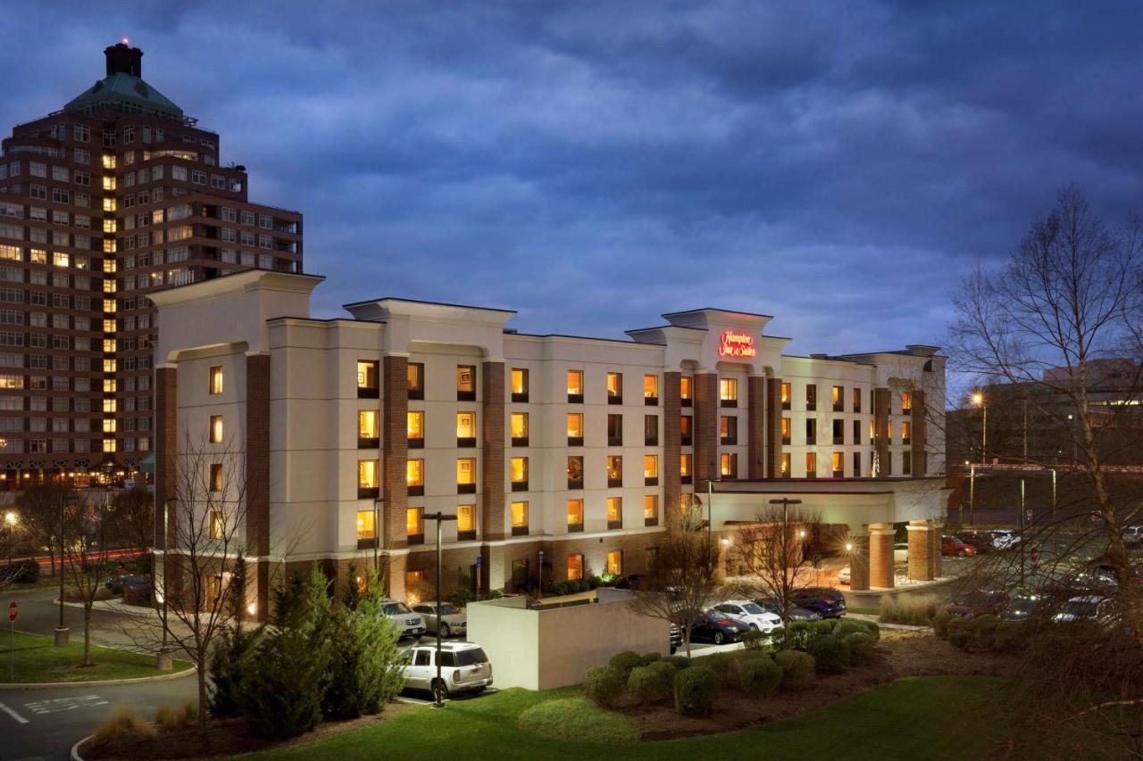 | Hampton Inn & Suites East Hartford