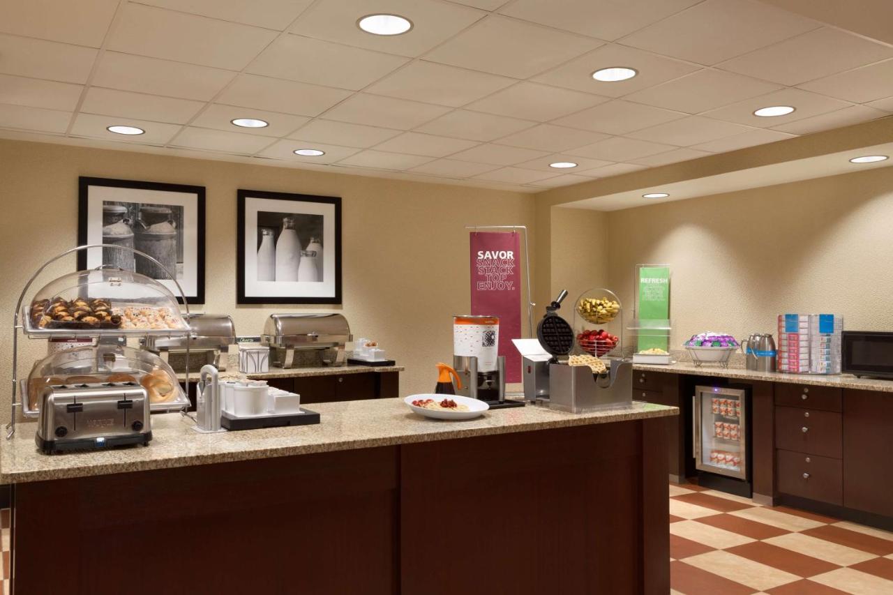 | Hampton Inn & Suites East Hartford