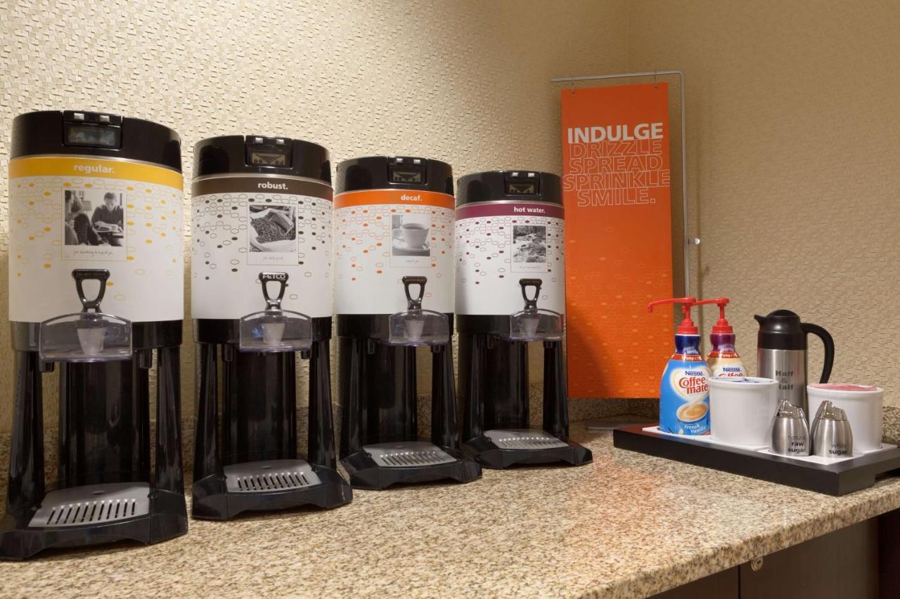 | Hampton Inn & Suites East Hartford