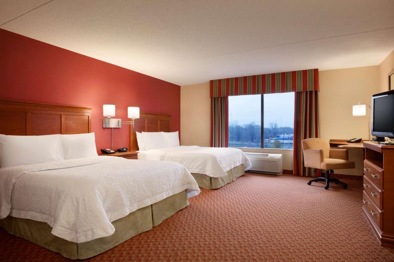 2 Queen Beds Accessible at Hampton Inn & Suites Hartford/East Hartford