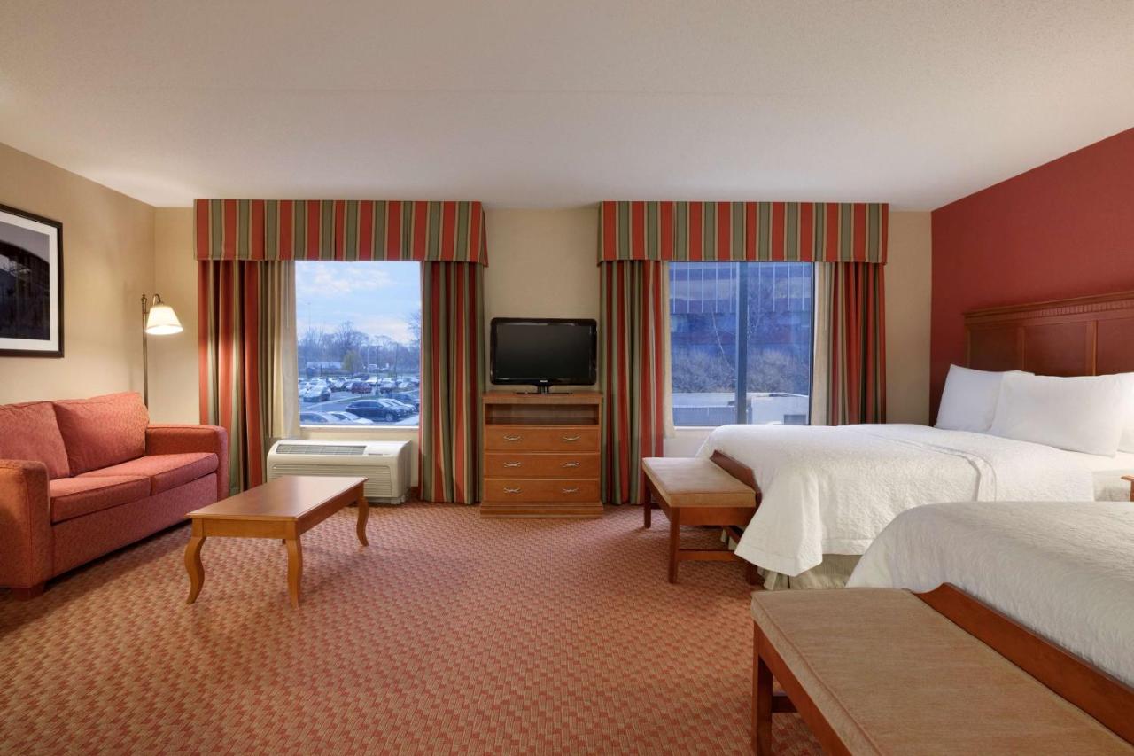 | Hampton Inn & Suites East Hartford