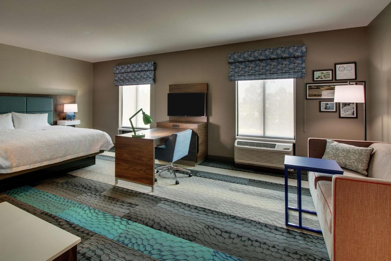 Executive King Suite - Non Smoking at Hampton Inn & Suites Southport