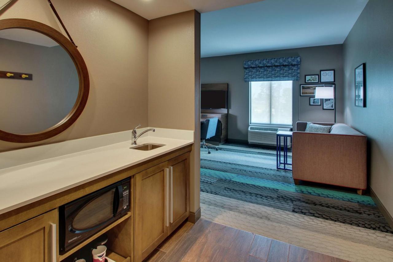 Executive King Suite - Non Smoking at Hampton Inn & Suites Southport