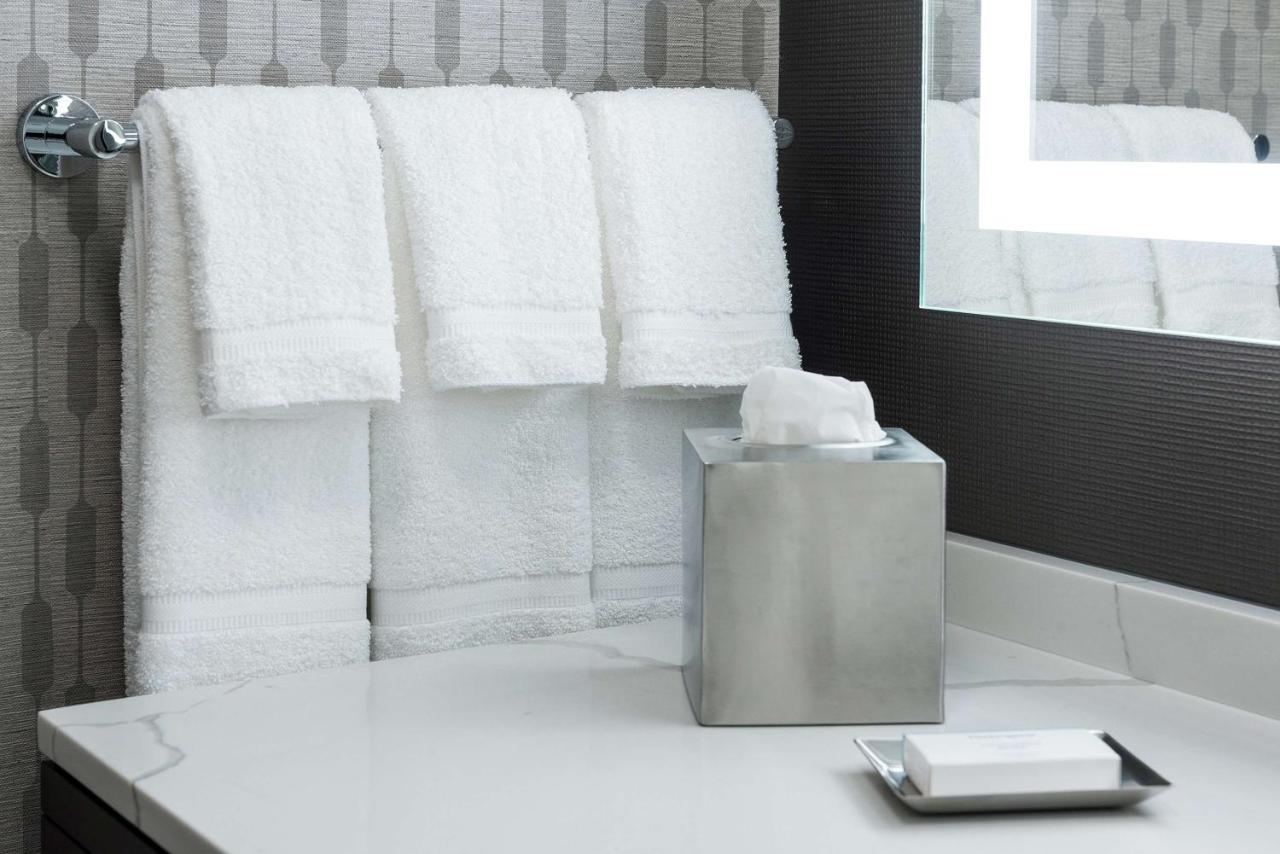 Premium King Room at Hilton Garden Inn Hanover Lebanon