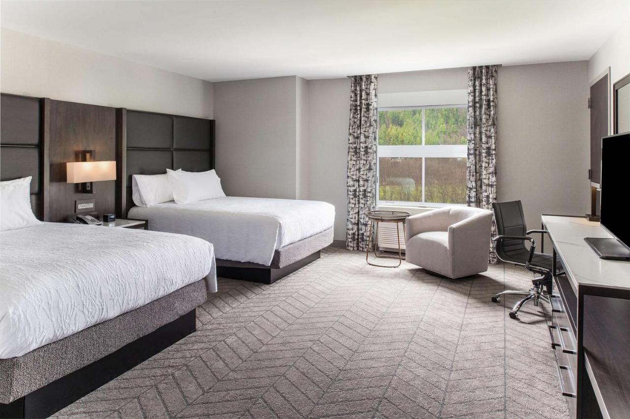 Deluxe Queen Room with Two Queen Beds - Mobility/Hearing Accessible at Hilton Garden Inn Hanover Lebanon