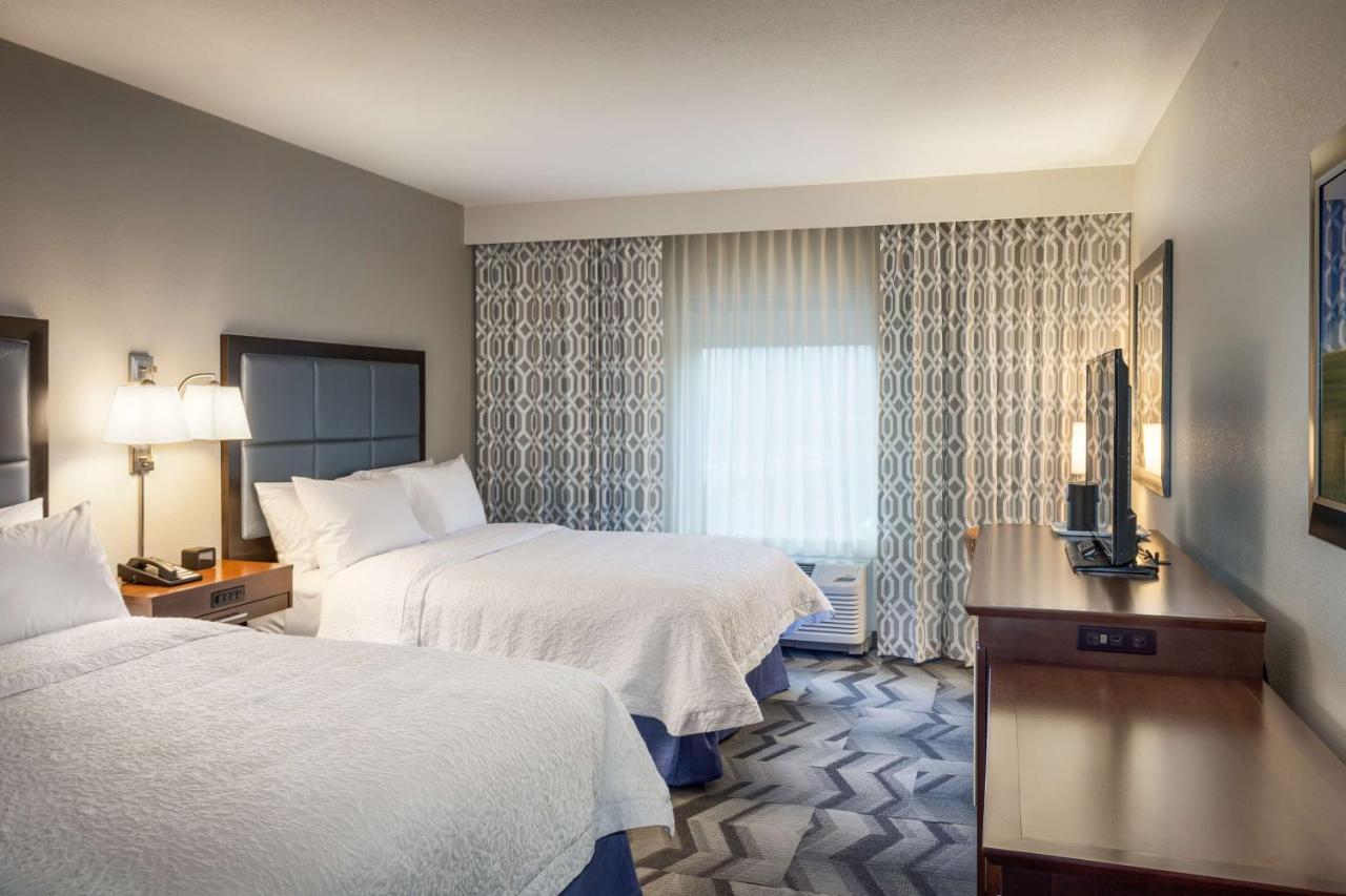 Executive Queen Room with Two Queen Beds at Hampton Inn Lewiston, ID