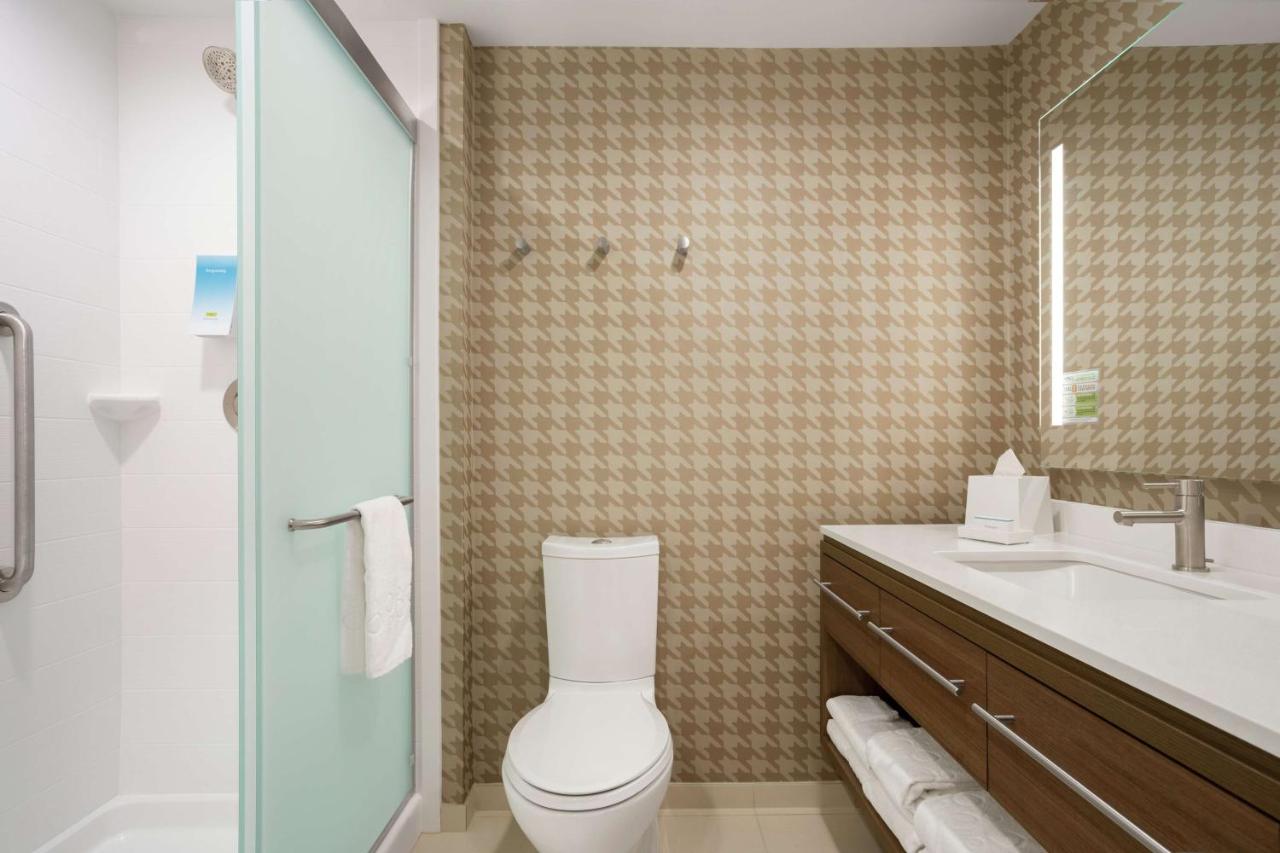 | Home2 Suites By Hilton Warminster Horsham