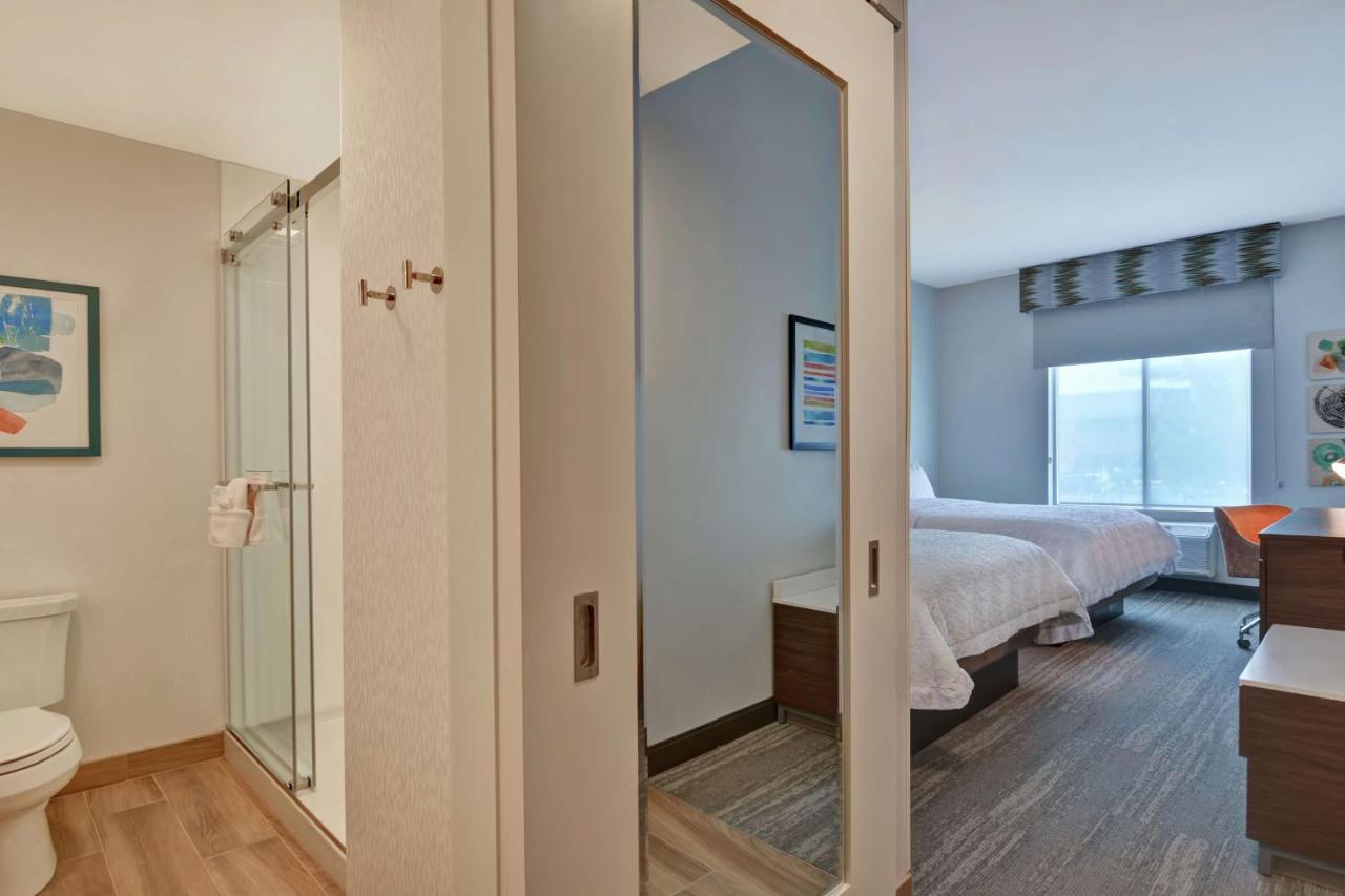 Queen Room with Two Queen Beds - Non-Smoking at Hampton Inn Chula Vista Eastlake