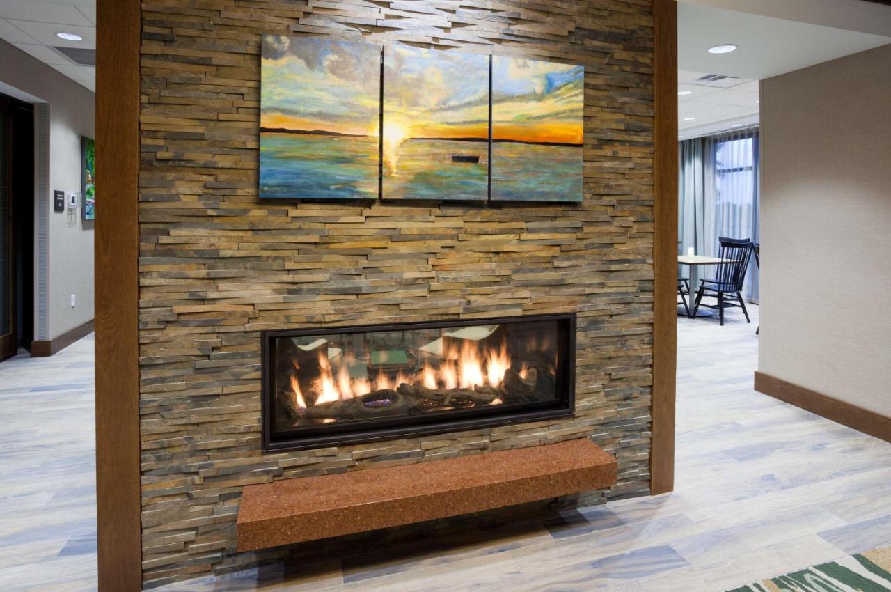 | Hampton Inn Spicer Green Lake, MN