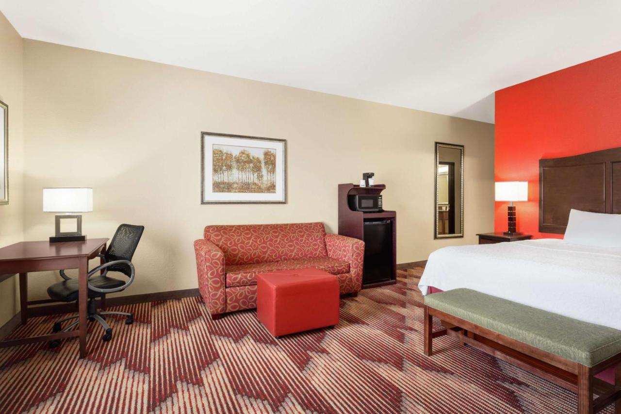 King Room with Sofa Bed - Non-Smoking at Hampton Inn Sulphur Springs
