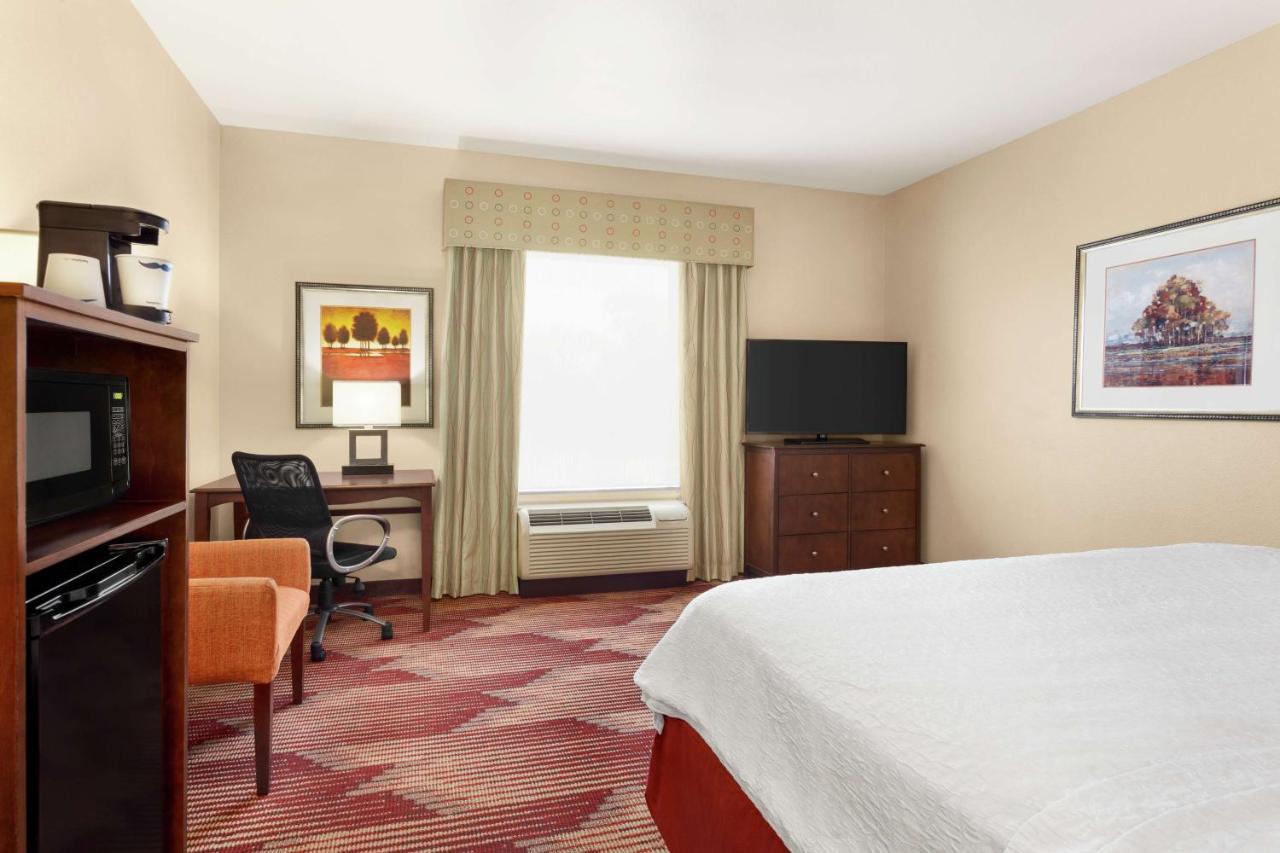 King Room - Non-Smoking at Hampton Inn Sulphur Springs