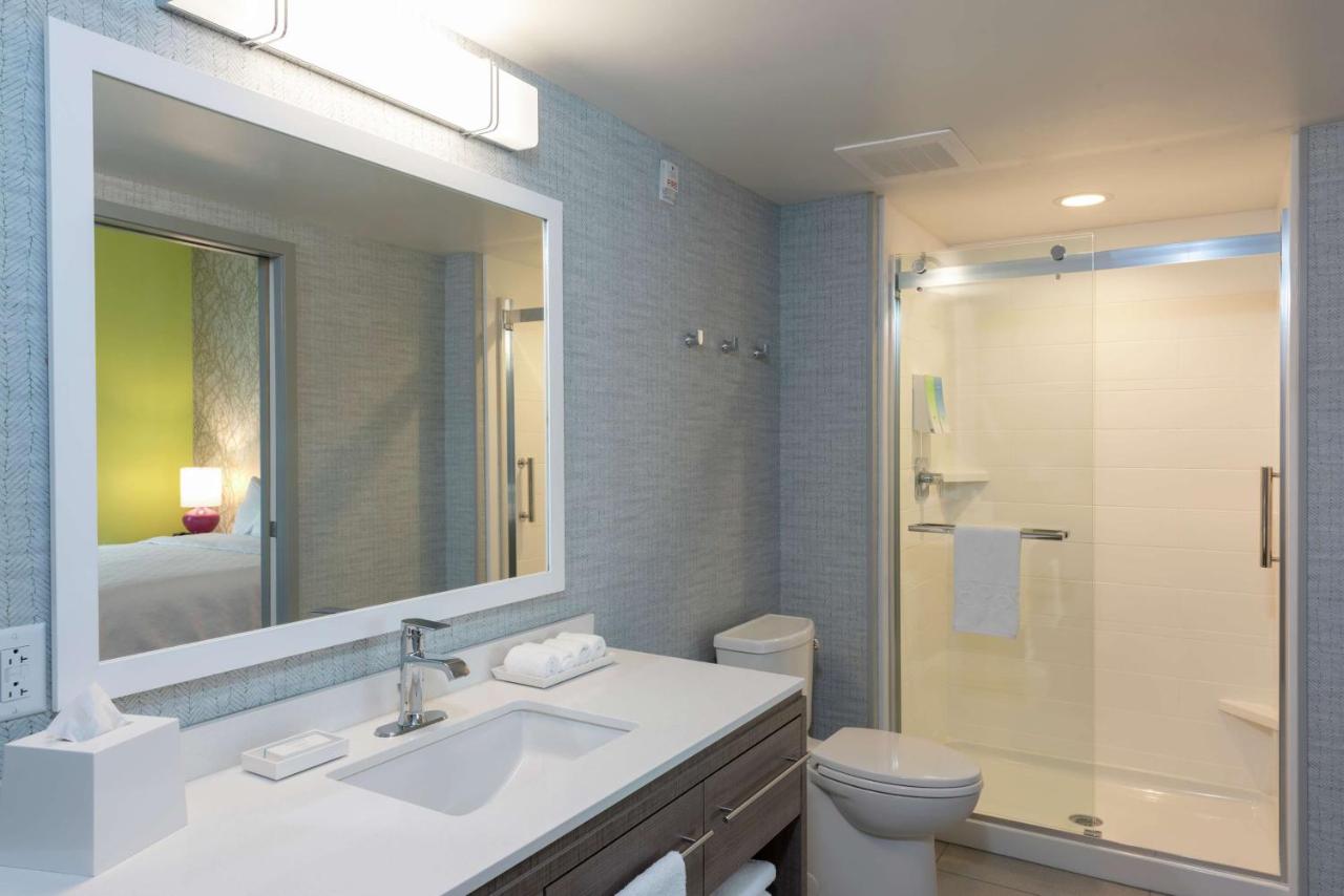 One-Bedroom King Suite - Non-Smoking at Home2 Suites by Hilton Indianapolis Airport