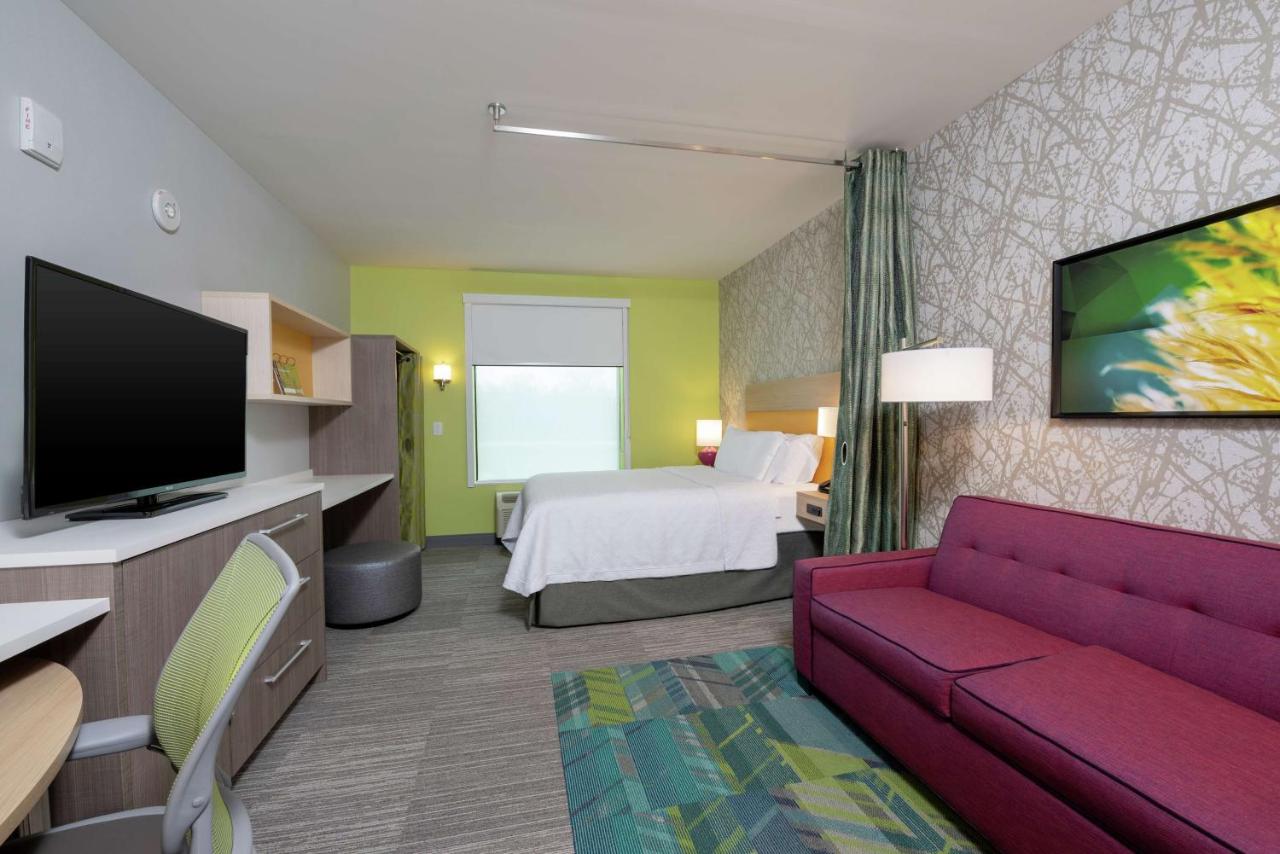 Queen Suite - Non-Smoking at Home2 Suites by Hilton Indianapolis Airport