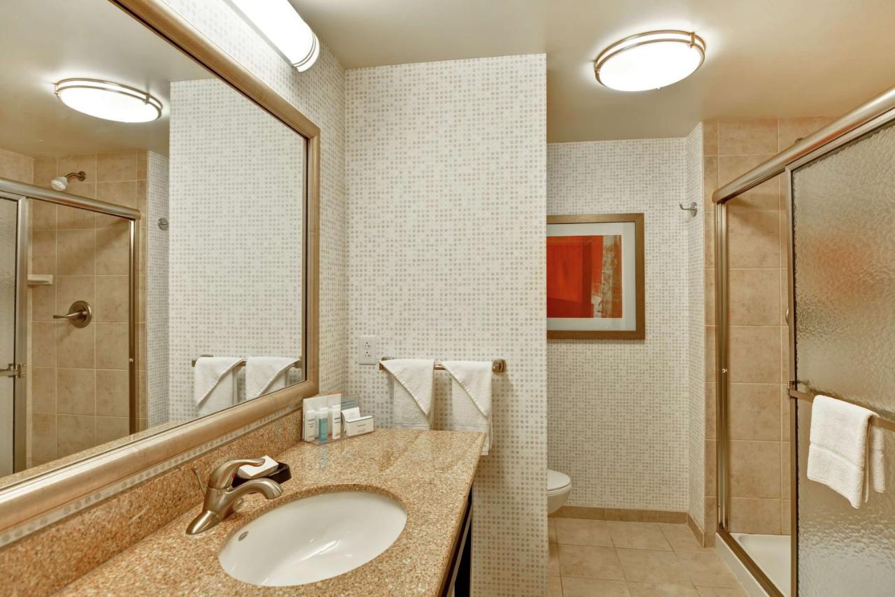 King Room at Hampton Inn Tunkhannock