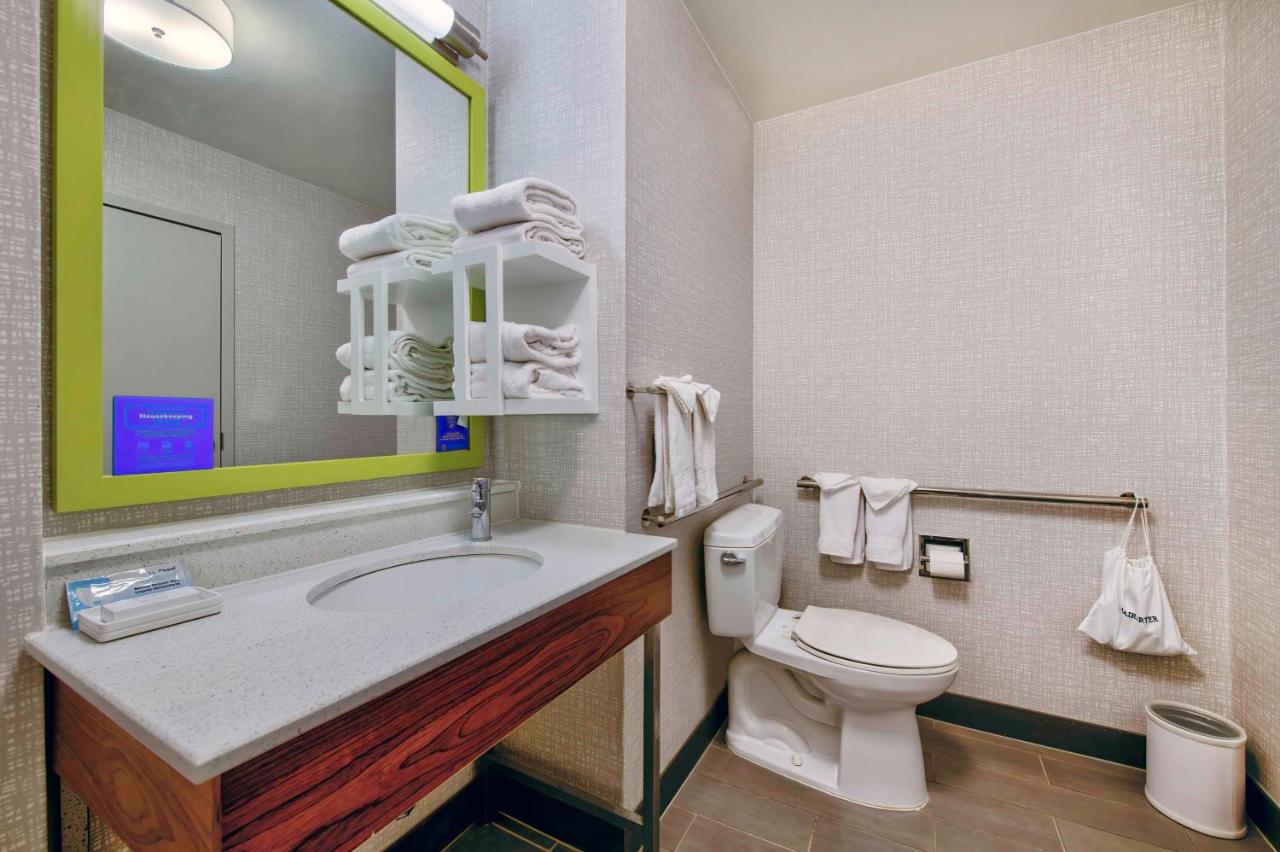 King Studio with Sofa Bed - Mobility Accessible at Hampton Inn Cortland