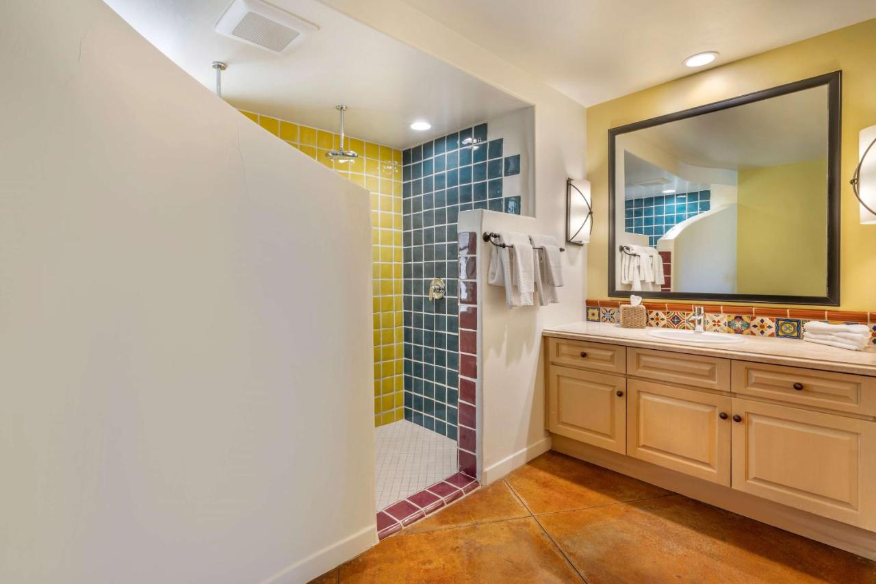 Two-Bedrooms Suite at Hilton Grand Vacations Club Palm Desert