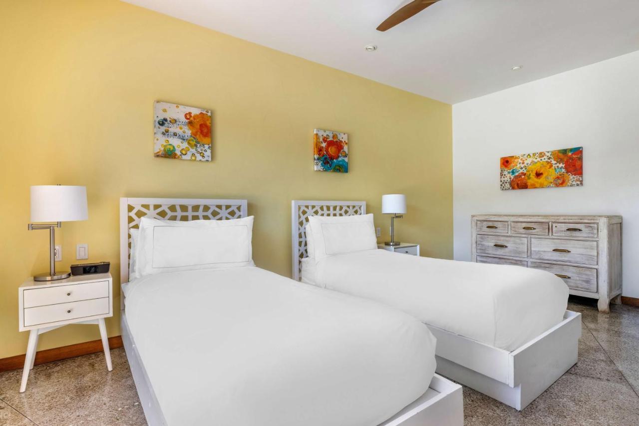 Five-Bedrooms Casita at Hilton Grand Vacations Club Palm Desert
