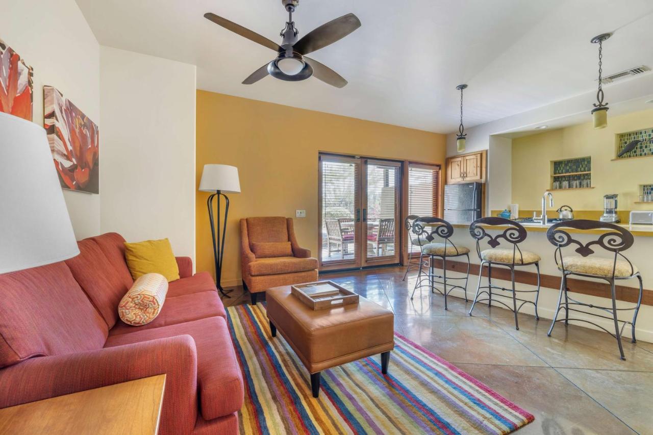 Two-Bedrooms Suite at Hilton Grand Vacations Club Palm Desert