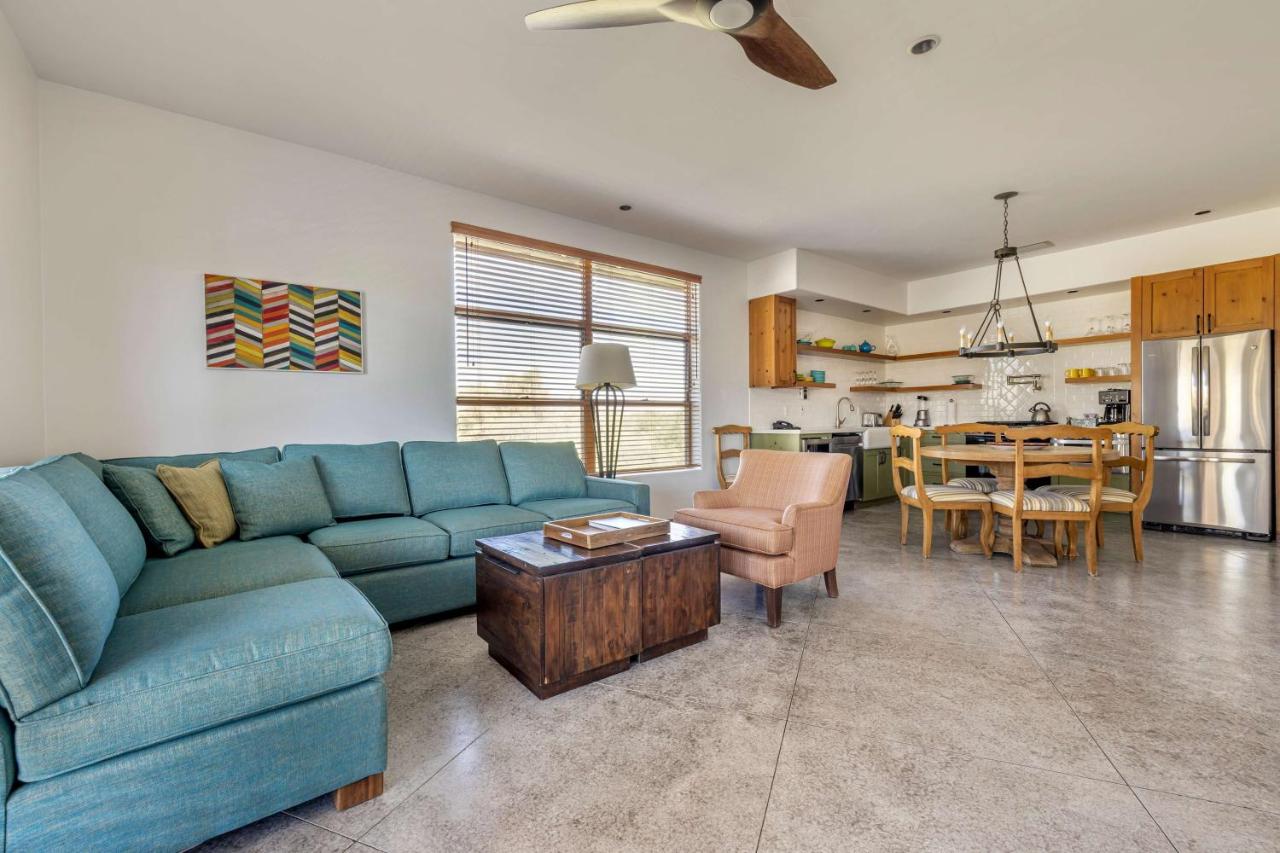 One-Bedroom King Cottage at Hilton Grand Vacations Club Palm Desert