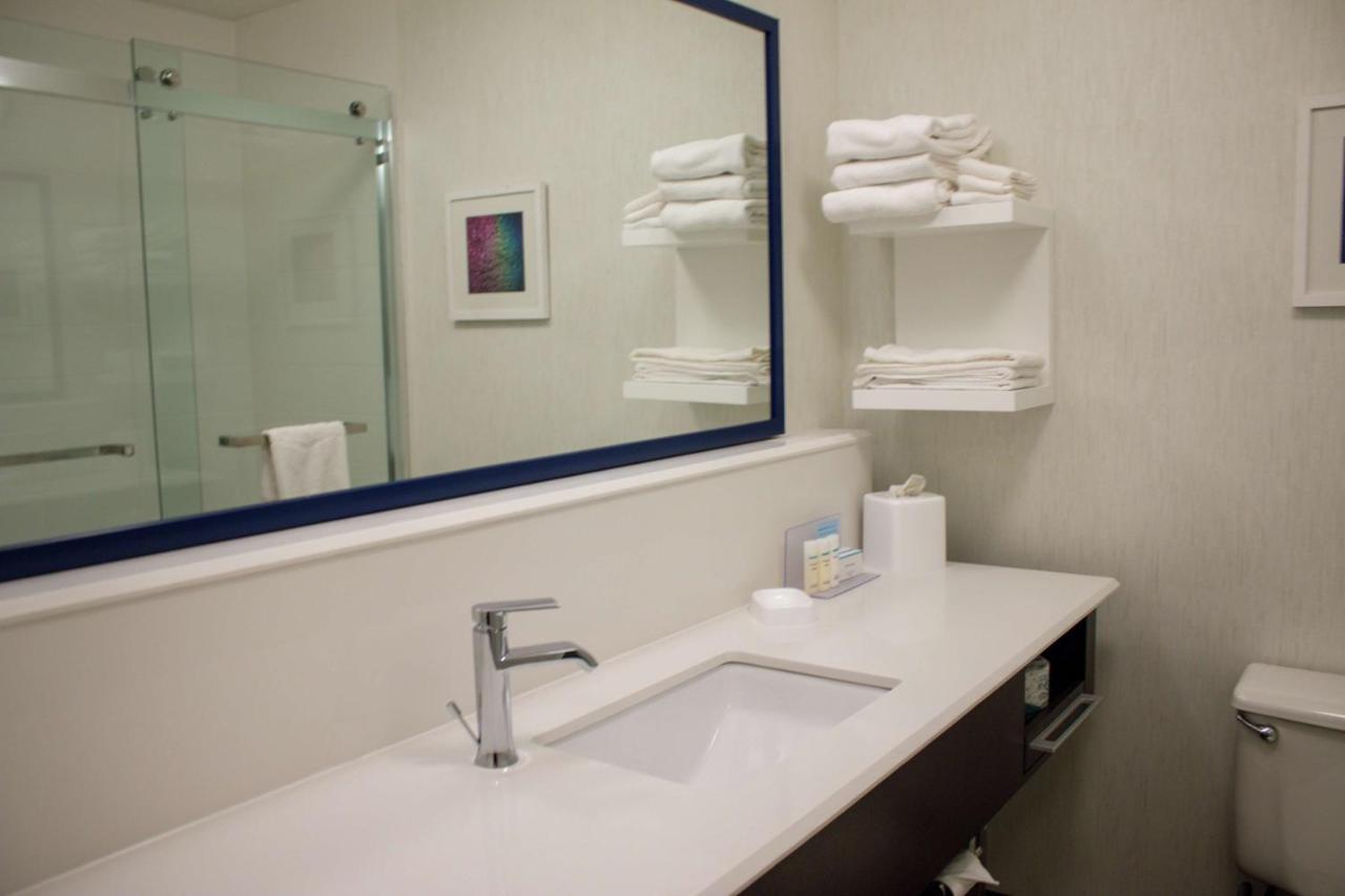 King Room - Non-Smoking at Hampton Inn Boise - Airport