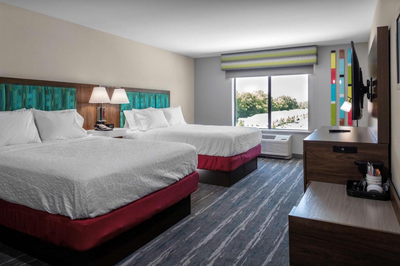 Queen Room with Two Queen Beds at Hampton Inn & Suites Avon Indianapolis