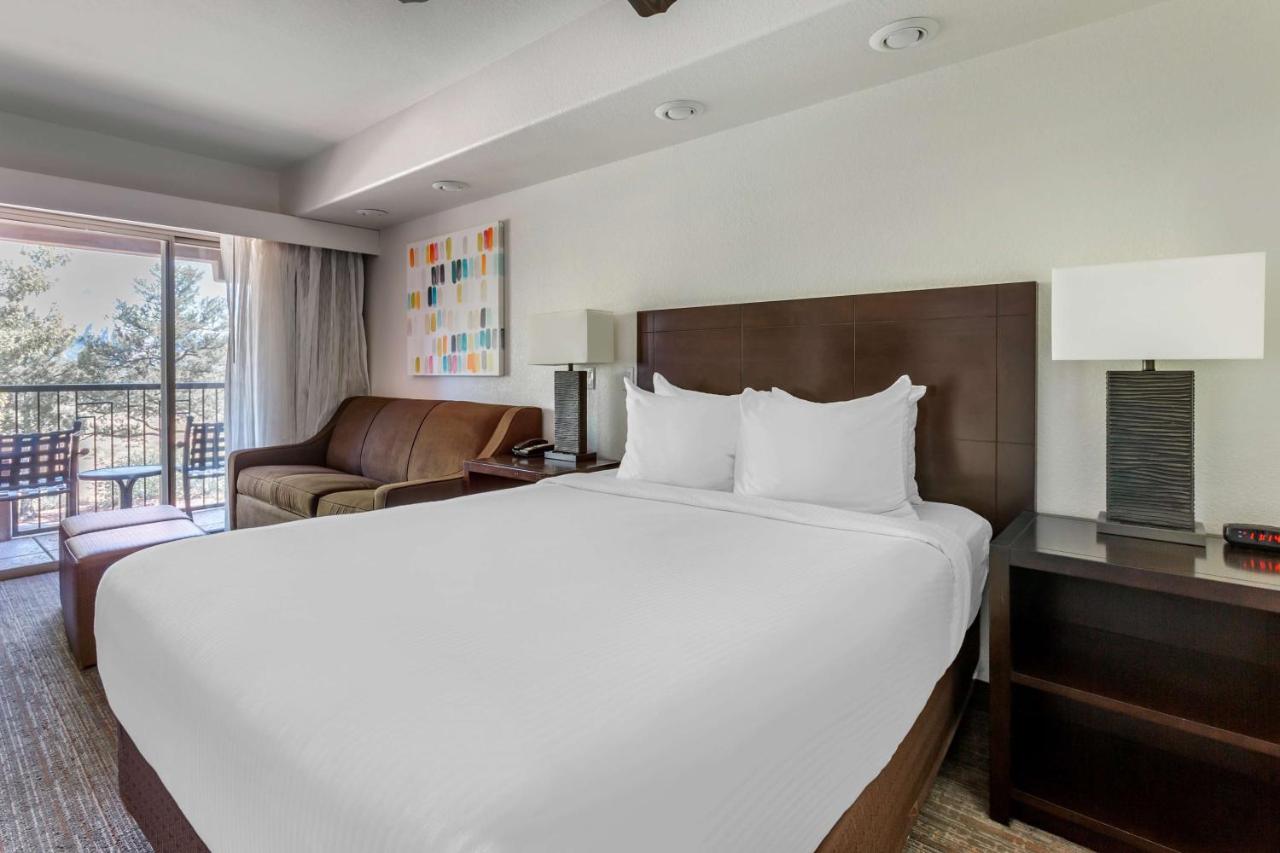 Queen Studio with Balcony at Hilton Vacation Club Sedona Summit