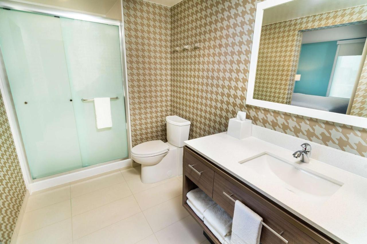One-Bedroom King Suite - Non-Smoking at Home2 Suites by Hilton Roseville Sacramento