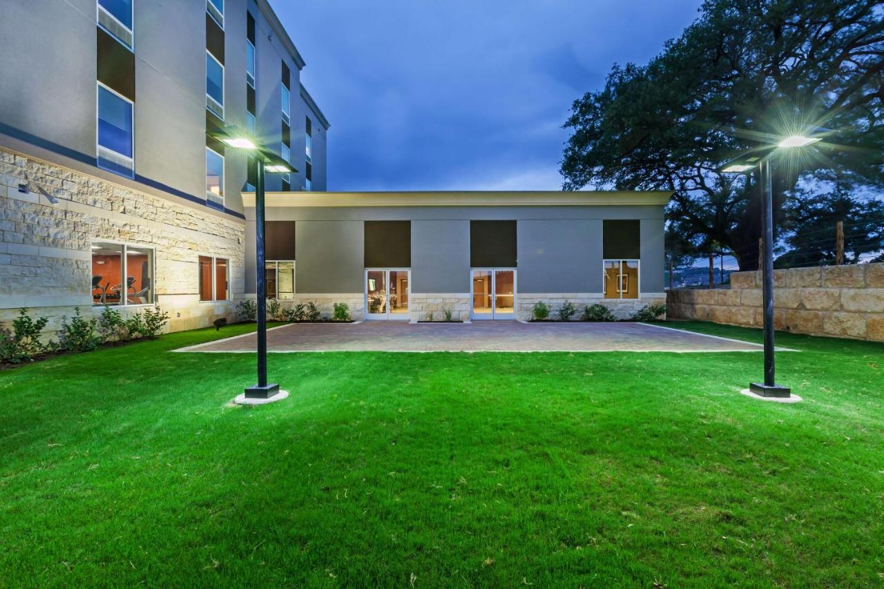 | Hampton Inn By Hilton Bulverde Texas Hill Country