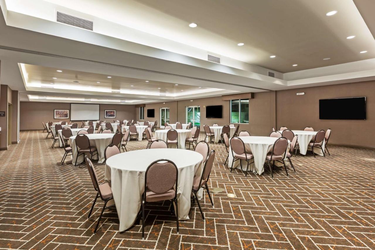 | Hampton Inn By Hilton Bulverde Texas Hill Country