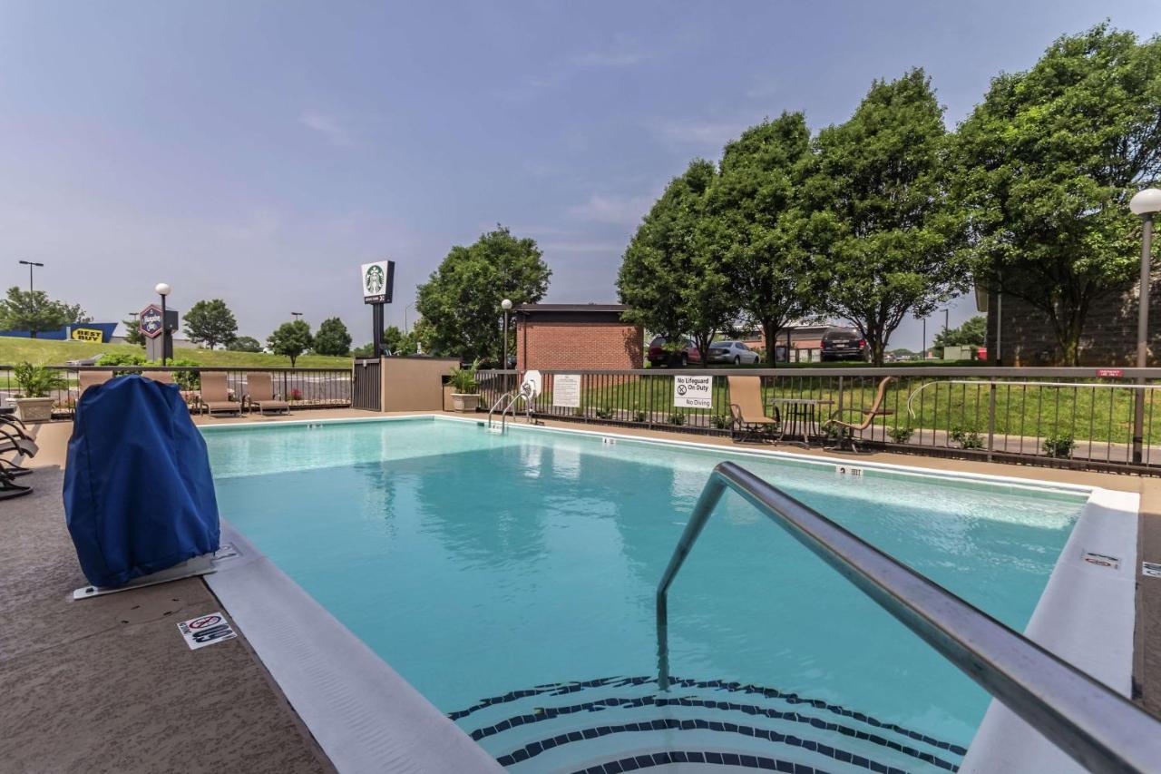  | Hampton Inn Winchester-University/ Mall