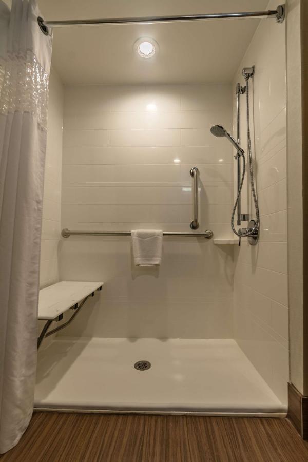  | Hampton Inn Winchester-University/ Mall