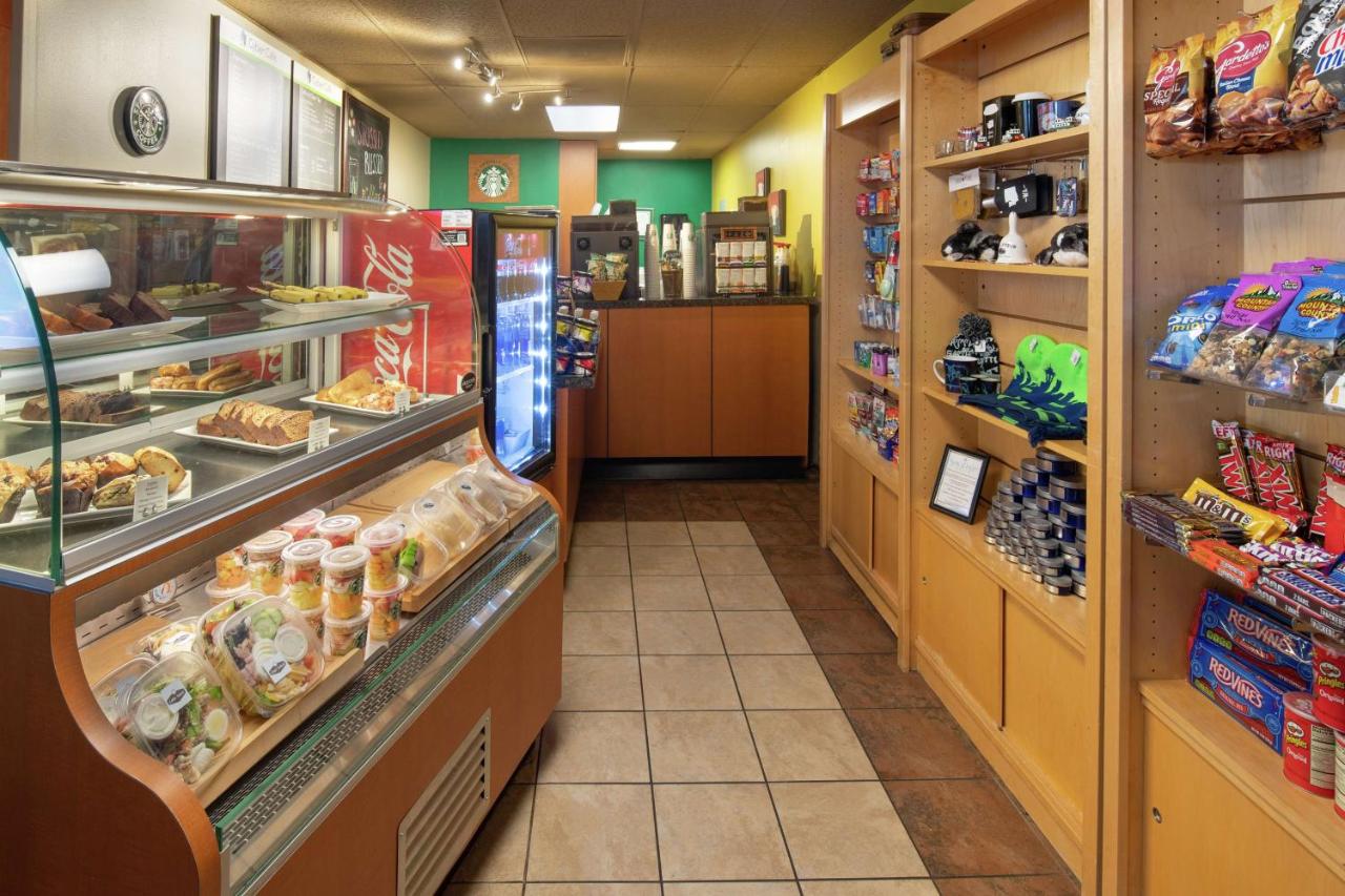  | DoubleTree Suites by Hilton Hotel Seattle Airport - Southcenter