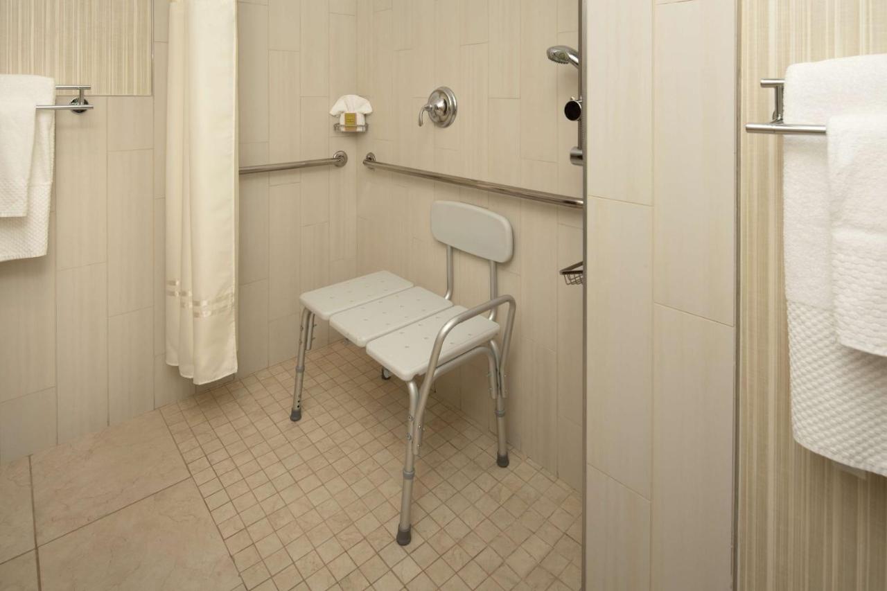  | DoubleTree Suites by Hilton Hotel Seattle Airport - Southcenter