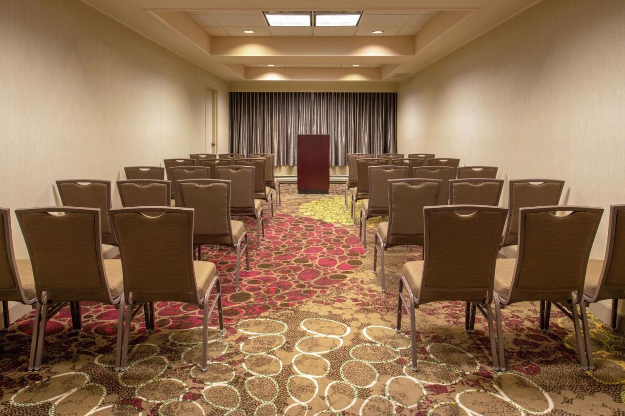  | DoubleTree Suites by Hilton Hotel Seattle Airport - Southcenter