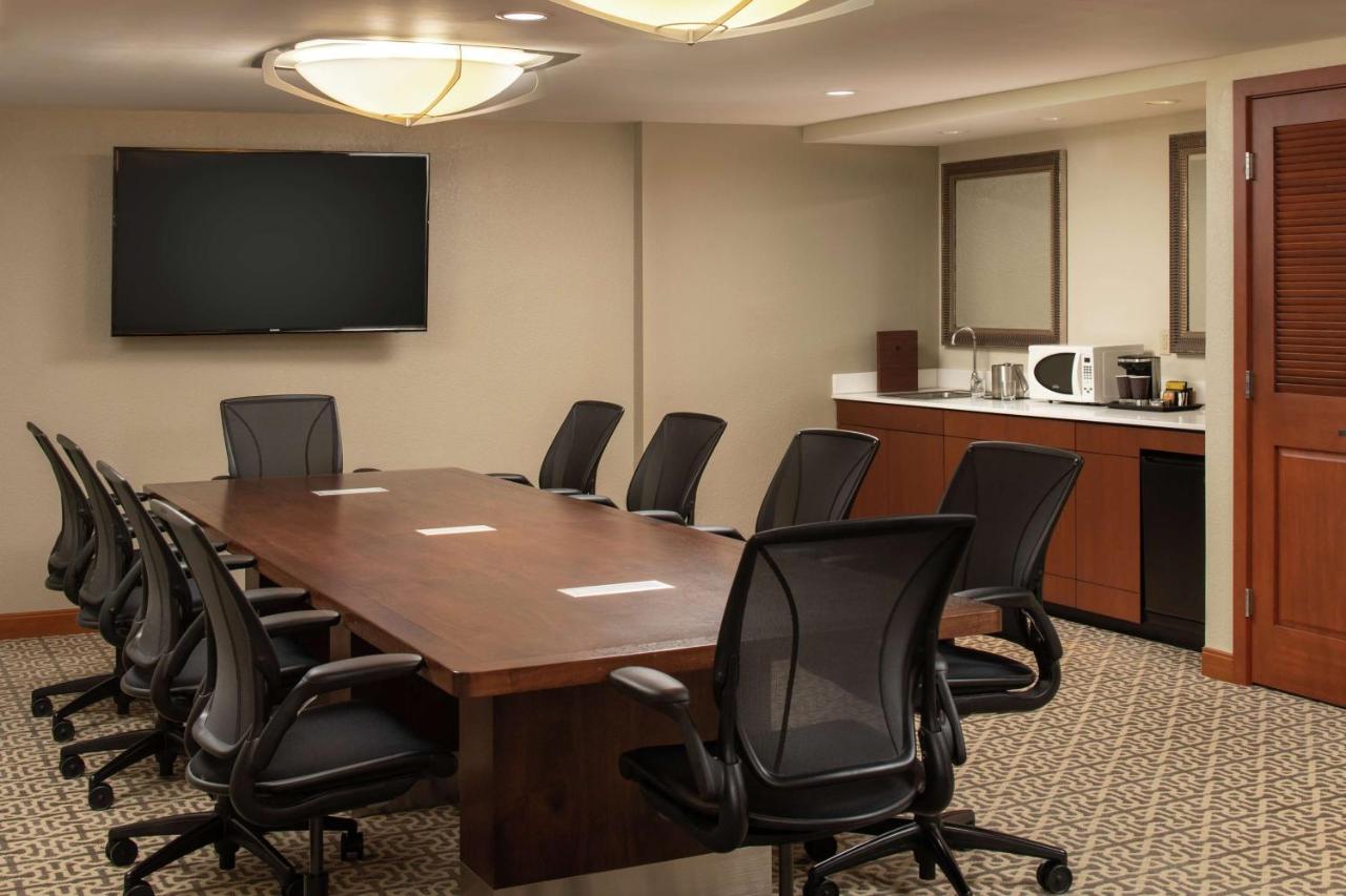  | DoubleTree Suites by Hilton Hotel Seattle Airport - Southcenter