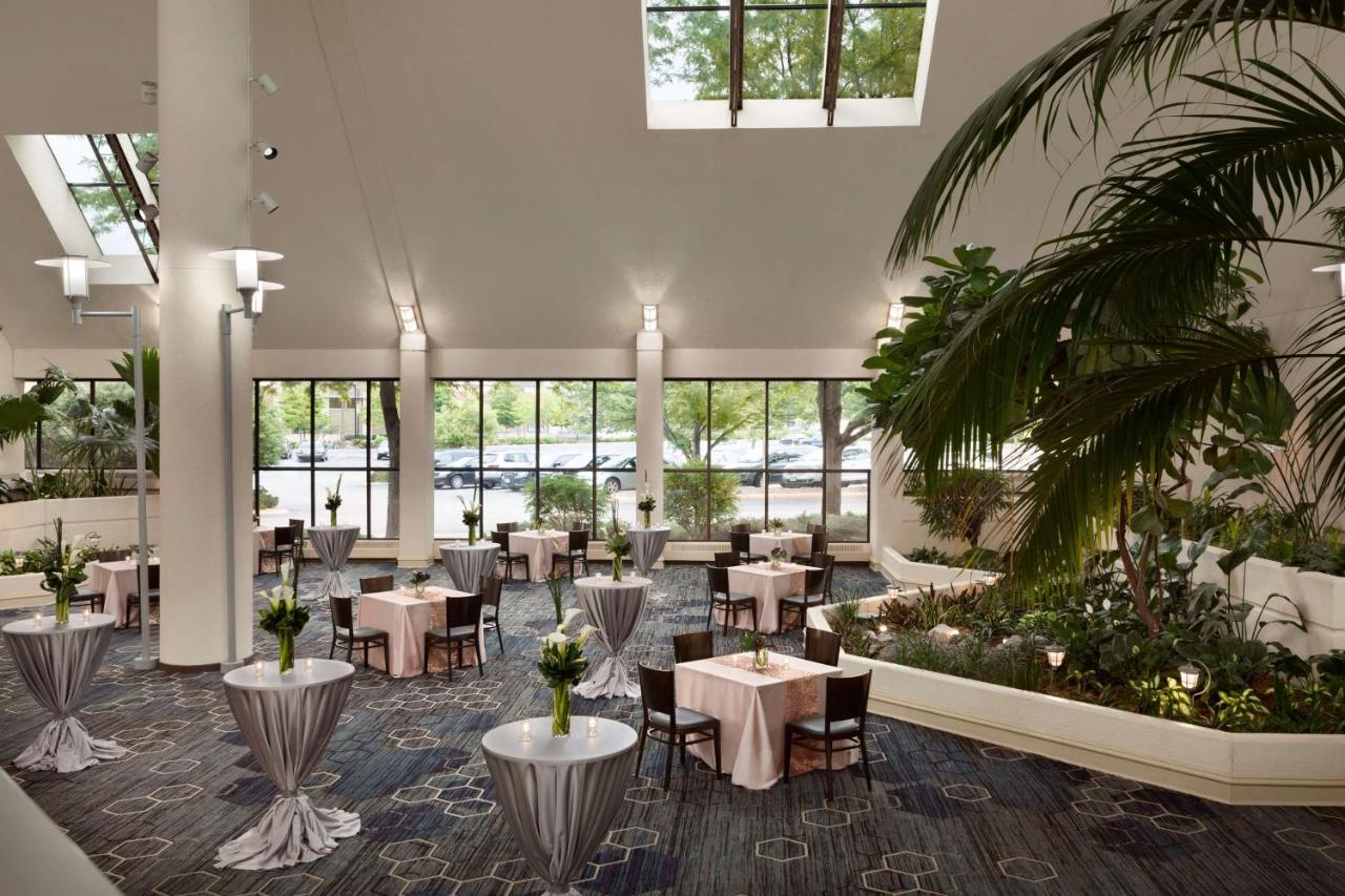 | DoubleTree by Hilton Minneapolis Park Place