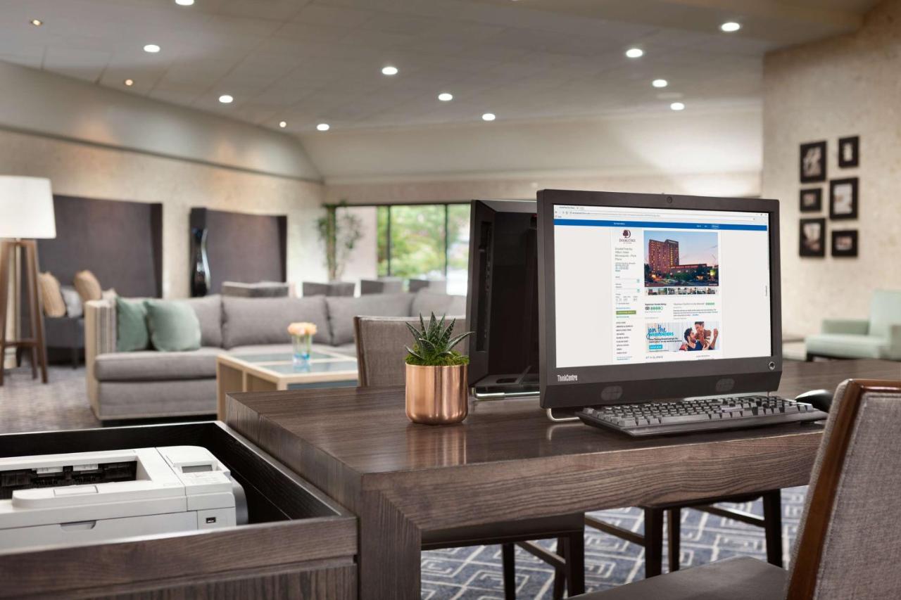 | DoubleTree by Hilton Minneapolis Park Place