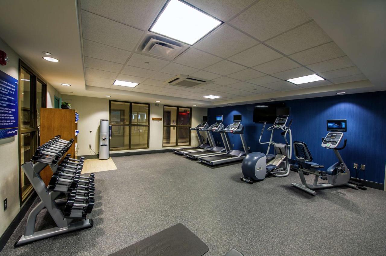| Hampton Inn & Suites/Foxborough/Mansfield