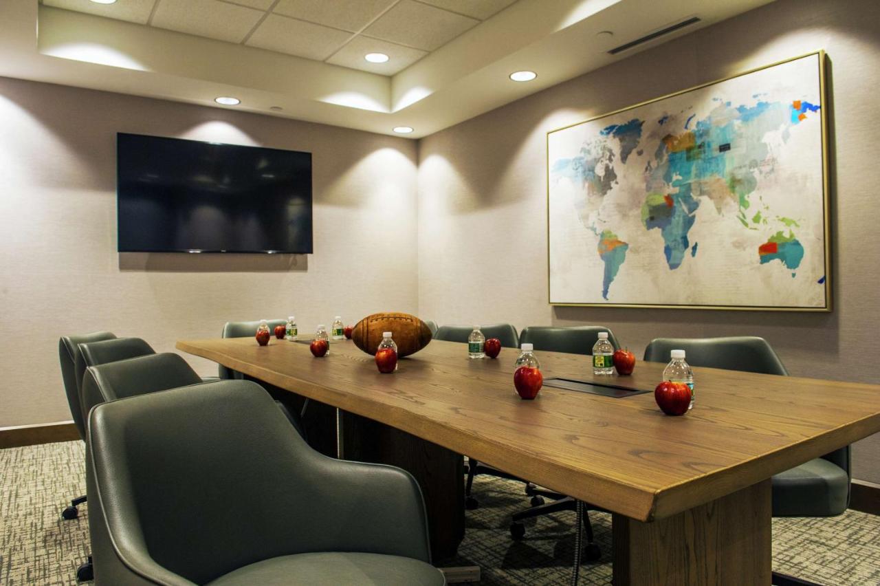 | Hampton Inn & Suites/Foxborough/Mansfield