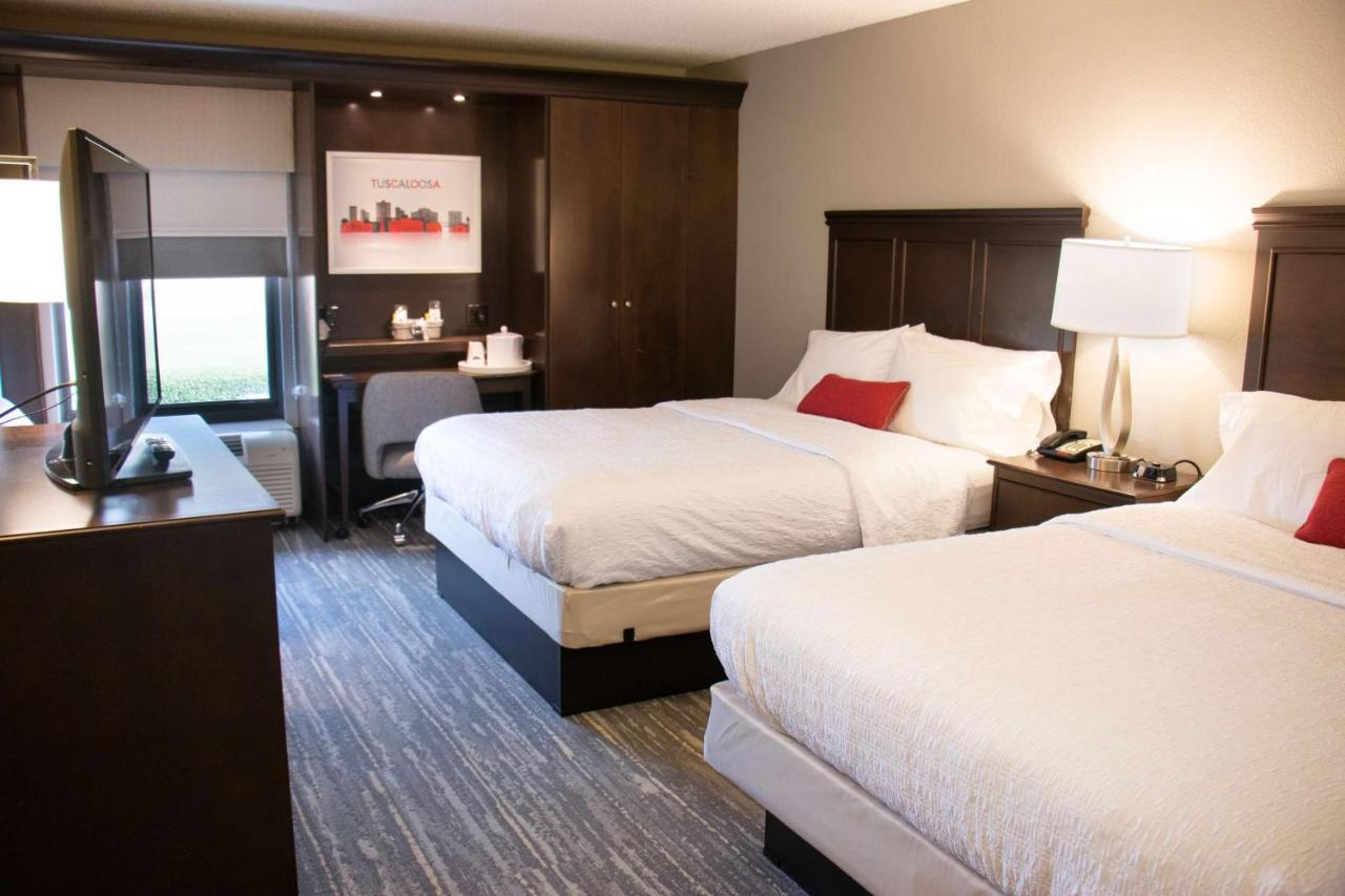 Queen Room with Two Queen Beds - Non-Smoking at Hampton Inn Tuscaloosa-University