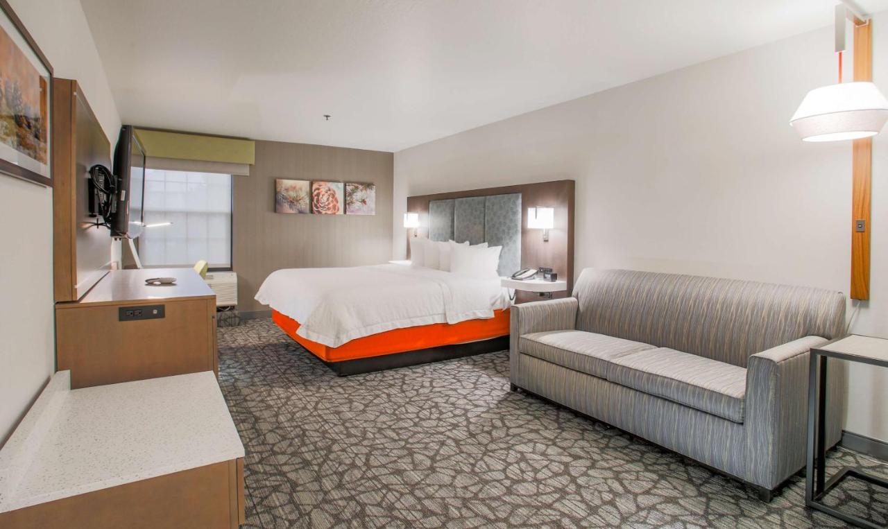 King Study with Sofa Bed - Non-Smoking at Hampton Inn Prescott