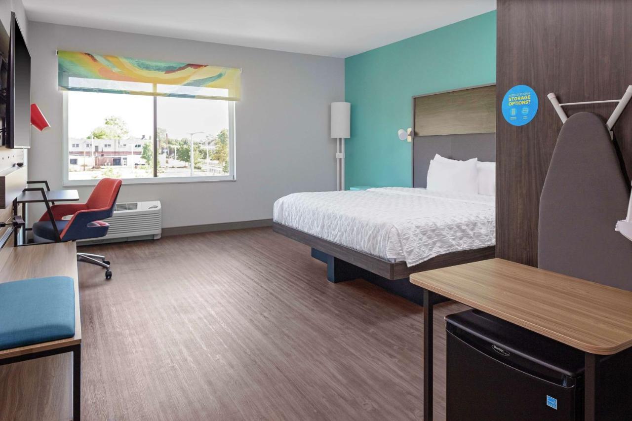 King Room at Tru By Hilton Cleveland Midtown