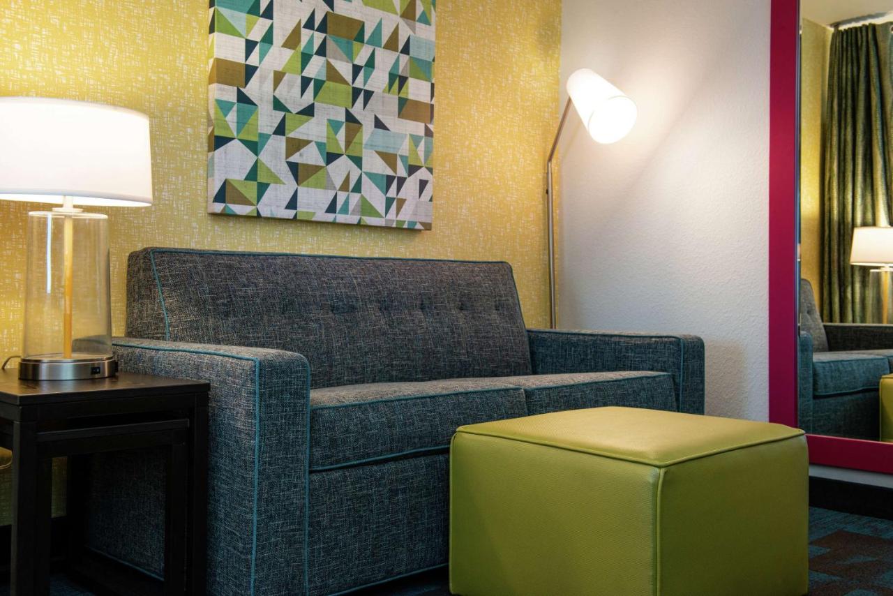 Queen Studio Suite with Two Queen Beds Hearing Accessible - Non-Smoking at Home2 Suites by Hilton Columbia Downtown