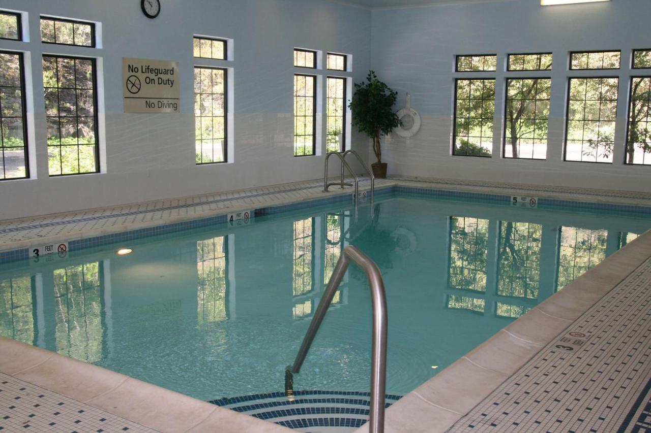 | Hampton Inn & Suites Binghamton/Vestal