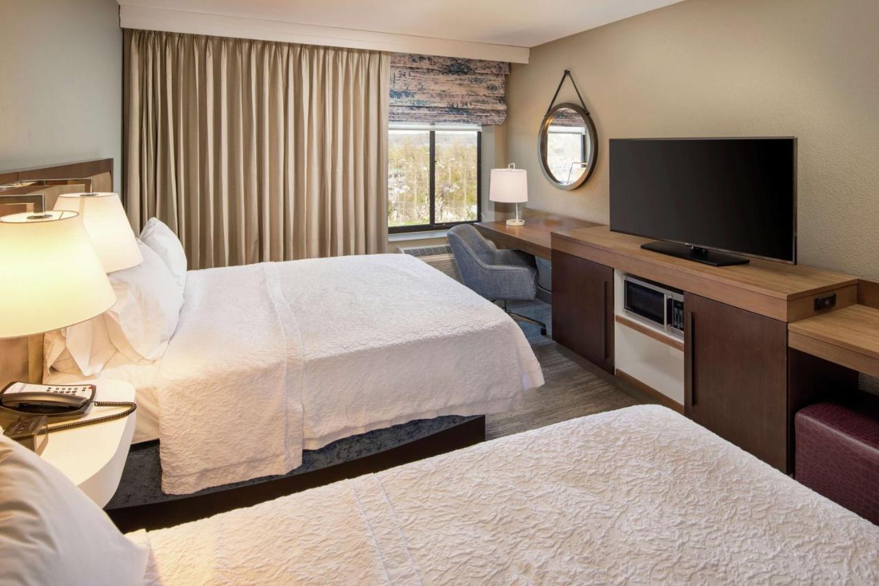 | Hampton Inn & Suites Binghamton/Vestal