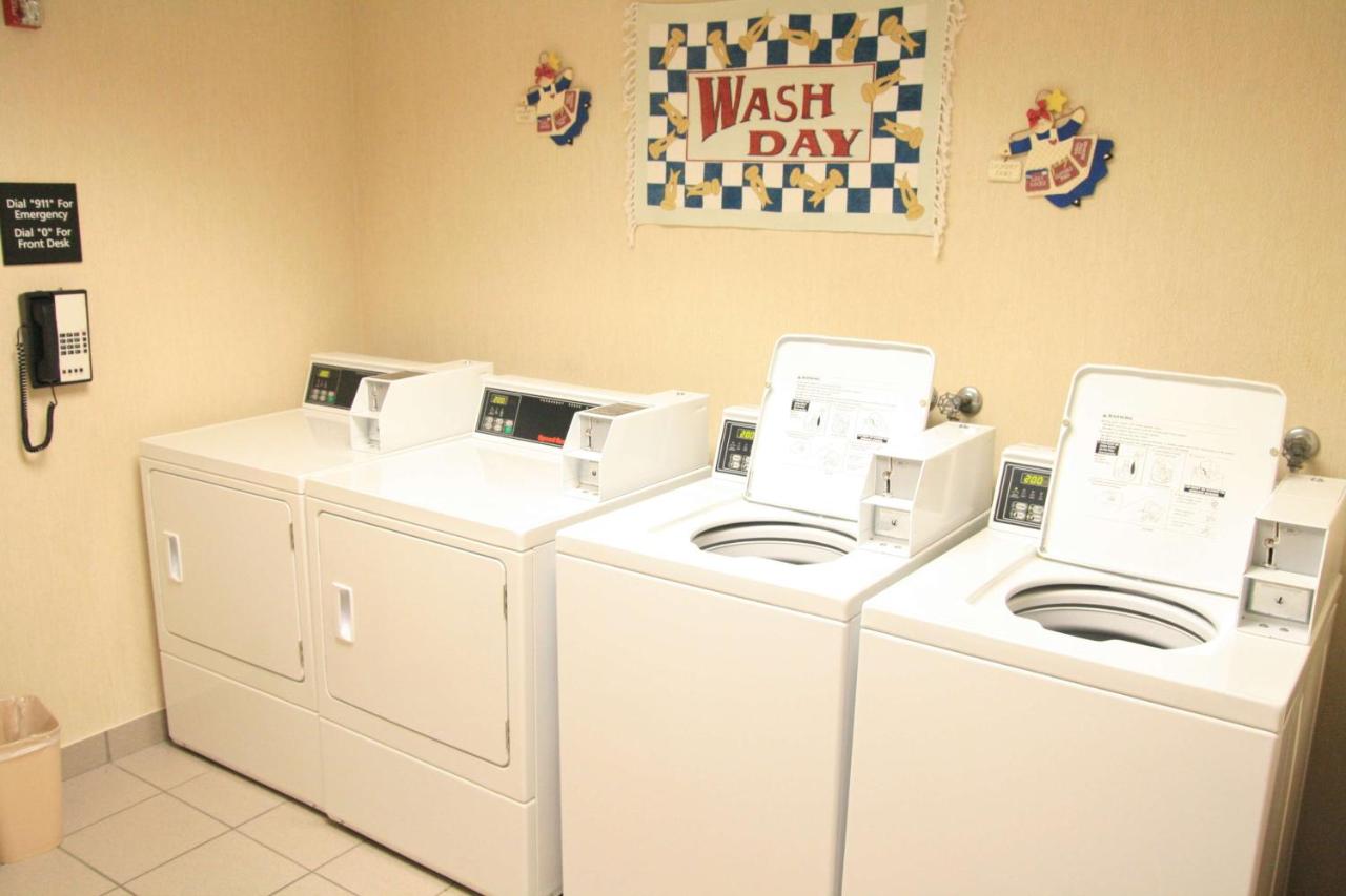 | Hampton Inn & Suites Binghamton/Vestal