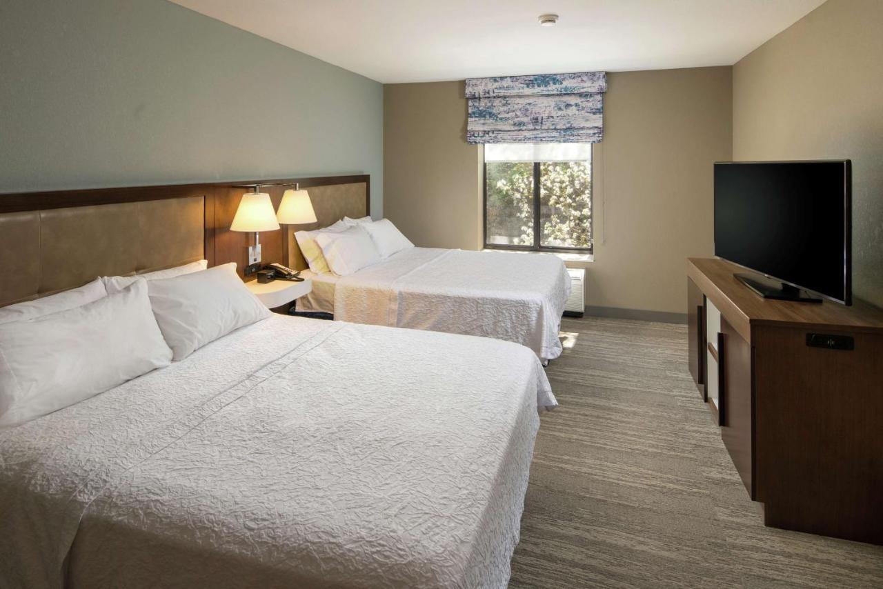 | Hampton Inn & Suites Binghamton/Vestal