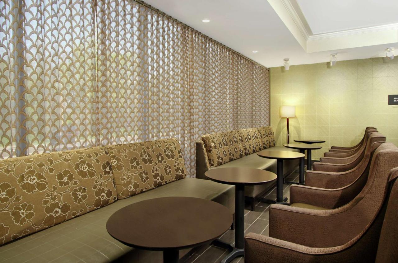 | Hampton Inn Philadelphia-Great Valley