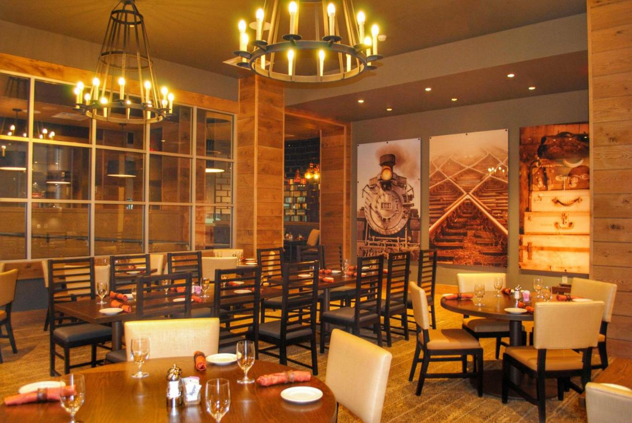  | DoubleTree by Hilton Hotel Reading